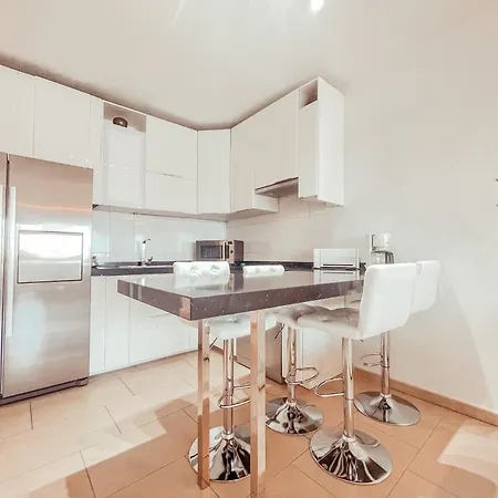 公寓 Ocean View Apartment! Pool! Parking! Cs123 *